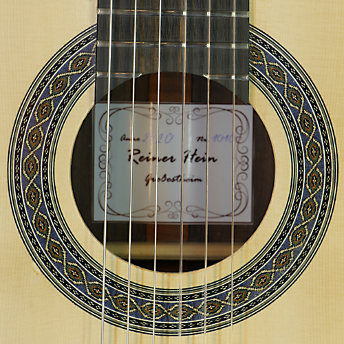 Hein Gitarrenbau klassische Gitarre Fichte, Palisander, Mensur 65 cm, Baujahr 2020, Rosette, Schild