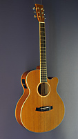 Tanglewood Reunion Super Folk, matt lackierte Akustikgitarre mit Pickup in Folk-Form mit Mahagonidecke (furniert) und Mahagoni an Zarge und Boden, mit Cutaway